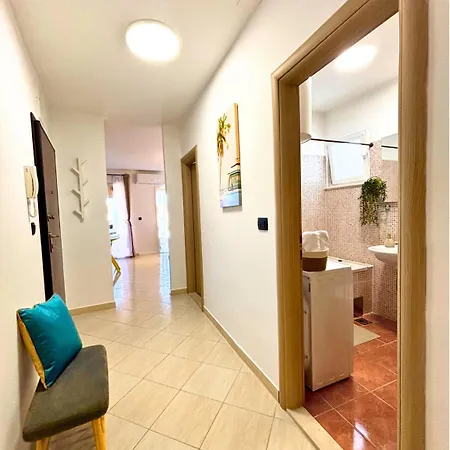 Appartamento Sunny Seaside Retreat By The Podstrana