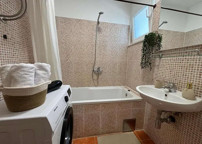 Apartment Sunny Seaside Retreat By The